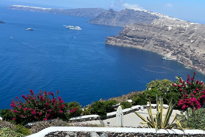 Santorini Highlights: Private Sightseeing Tour in Santorini - Relaxing at Perivolos Beach