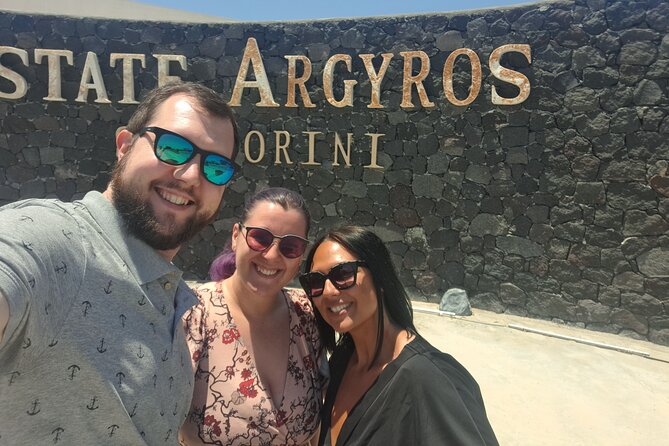 Santorini in a Day: Essential Highlights Tour - Pickup and Transportation in Santorini