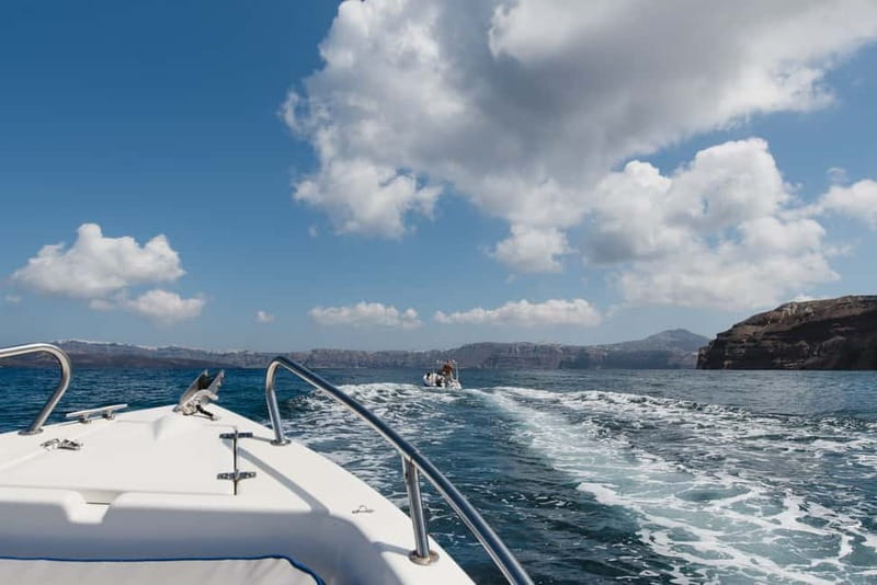 Santorini: License-Free Boat Rental with Ice, Water, & Fruit - Navigating Nearby Islands with Ease