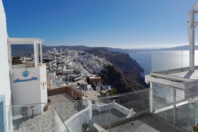 Santorini Local Tour - Discovering Santorini’s Iconic Village of Oia