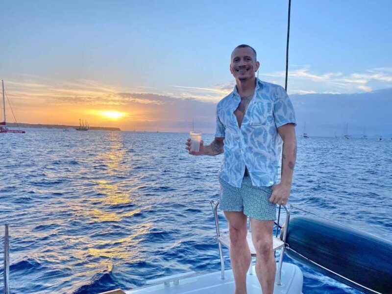 Santorini: Luxury Caldera Cruise with Full Greek Meal - The Intimate Group Size and Personal Touch