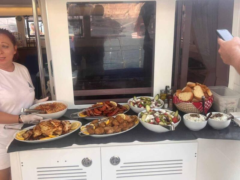 Santorini: Luxury Morning Cruise from Oia Town - Experience the Comfort of a Small Group