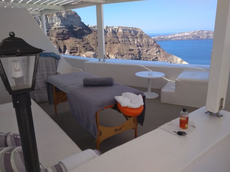 Santorini: Mobile Couples Massage at Your Private Villa - The Expertise of the Therapy Team