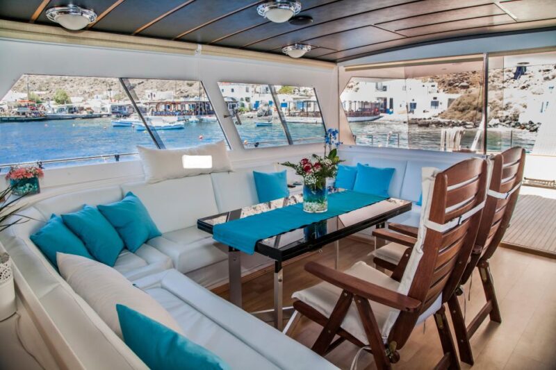 Santorini: Motor Yacht Private Cruise with 5-Course Meal - Elegant Private Yacht Experience with a 5-Course Meal in Santorini