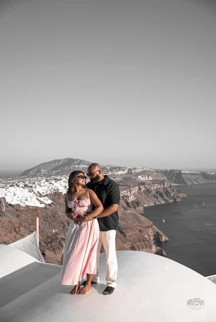 Santorini: Oia Private Couple Photoshoot with 35 Photos - The Benefits of Priority Entrance to Blue Domes and Other Iconic Locations