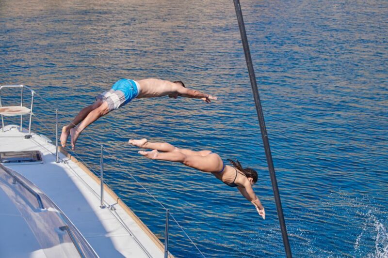 Santorini: Platinum Catamaran Cruise w/ BBQ Meal & Open Bar - Why This Tour Stands Out in Santorini