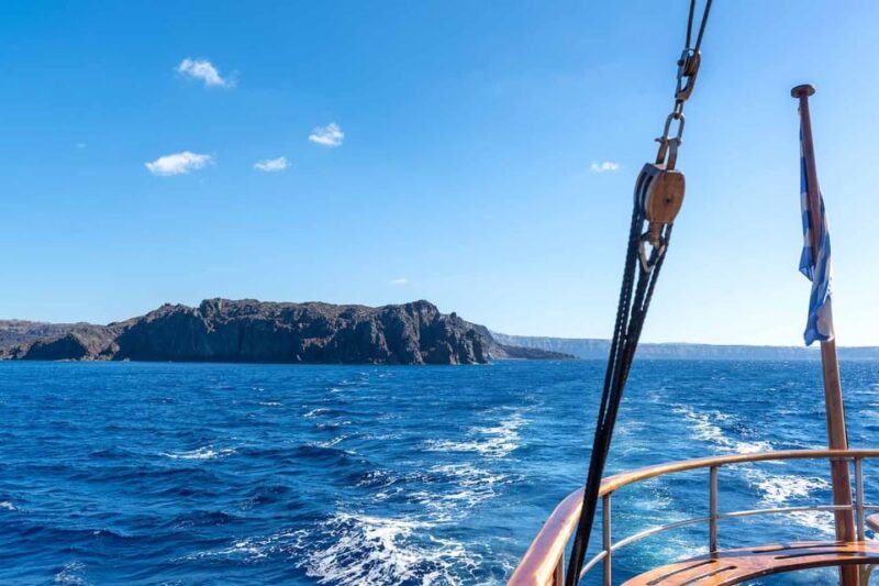 Santorini Port: Cruise to Volcano, Hot Springs & Thirassia - Free Exploration on Thirassia Island