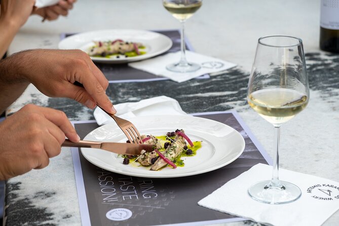 Santorini Private 10 Wine Tastings with Dinner & Oia Sunset - The Sunset in Oia: An Unbeatable Finale