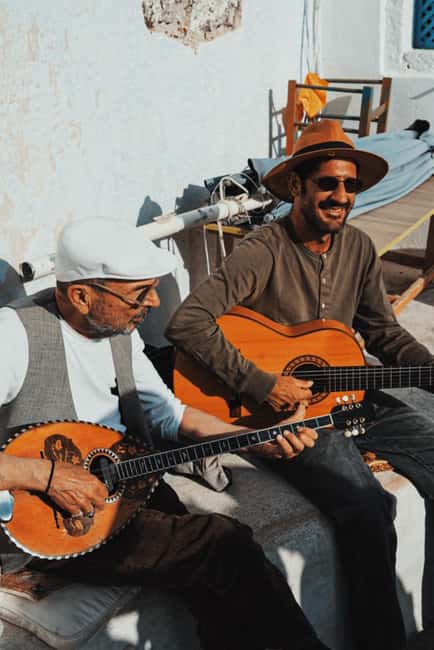 Santorini: Private 3-Hour Highlights Guided Tour with Pickup - Logistics and Convenience for Cruise Ship Guests