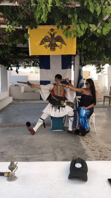 Santorini: Private 3-Hour Highlights Guided Tour with Pickup - Transportation and Comfort