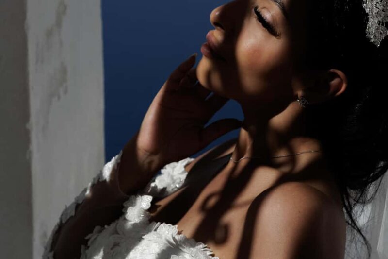 Santorini: Private 30-Minute Photoshoot in Oia - Practical Tips for a Smooth Experience