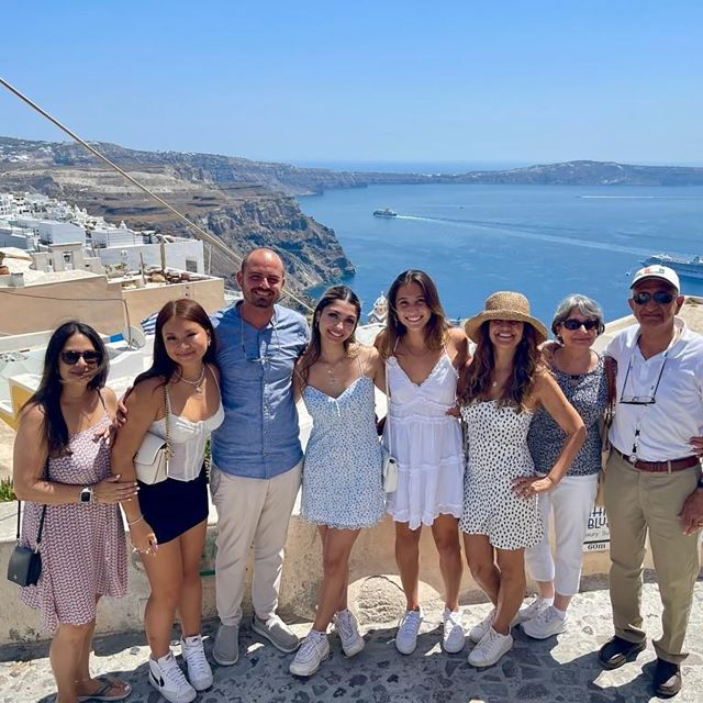 Santorini Private 6 Hour Tour - Exploring Pyrgos Village and Its Venetian Castle