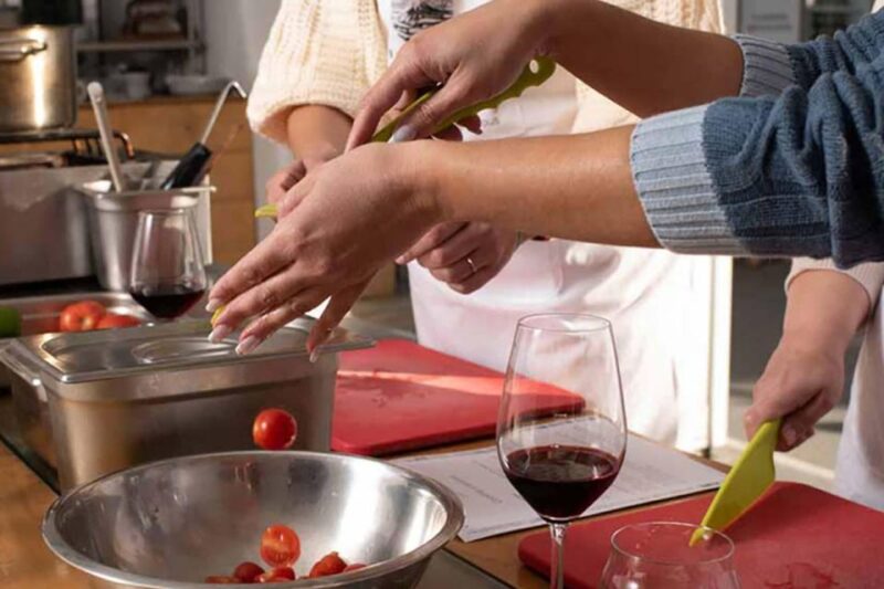 Santorini: Private Cooking Class and Wine Tasting Tour - Timing, Pacing, and Overall Duration