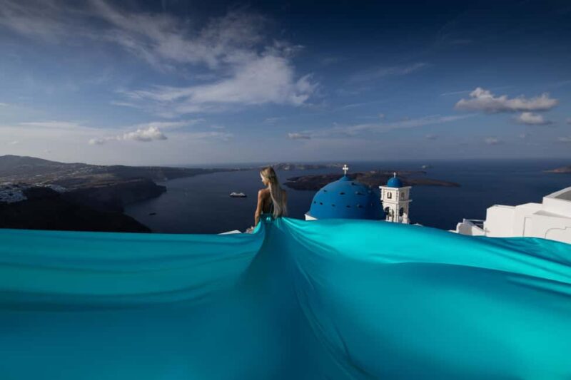 Santorini: Private Flying Dress Photoshoot Iconic Locations - Santorini: Private Flying Dress Photoshoot at Iconic Locations