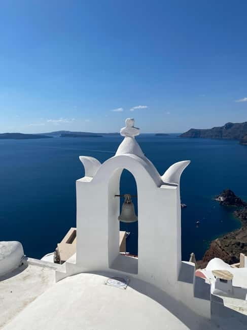 Santorini Private Full Day Island Tour - Lunch Break at a Seaside Taverna or Free Time for Shopping