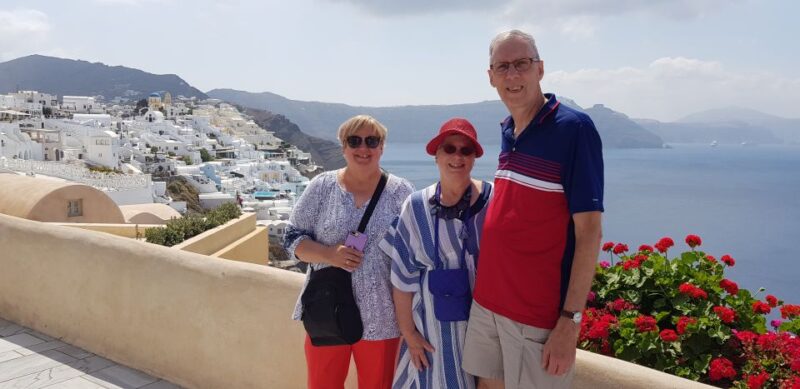 Santorini: Private Group Sightseeing Tour - The Iconic Village of Oia