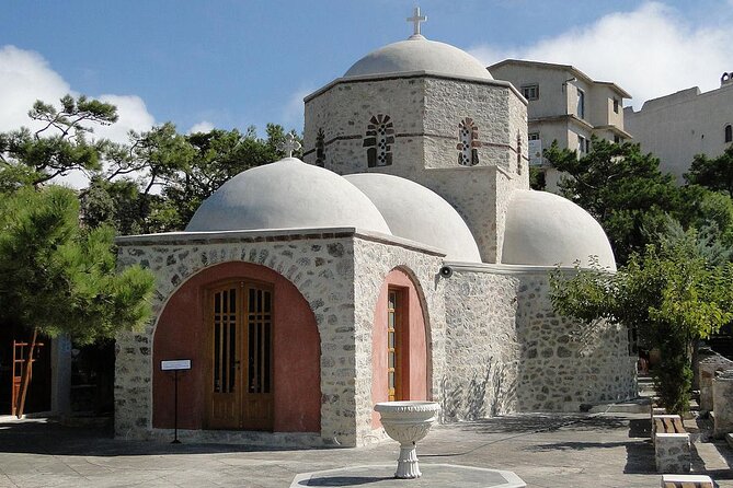 Santorini Private Half-Day Tour with Pickup - Comfortable Transportation and Practical Details