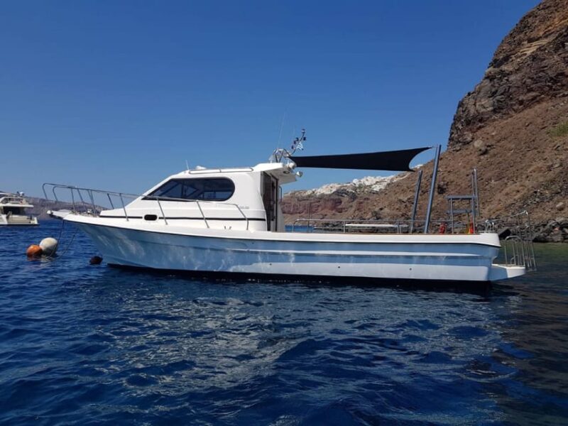 Santorini: Private Motorboat Cruise and Volcano Hike - Swimming in the Sulfurous Hot Springs