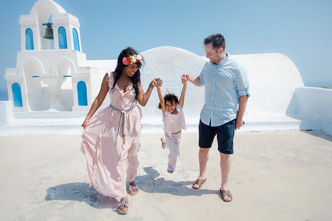 Santorini Private One Hour Photoshoot - Who Should Book the Santorini Photoshoot