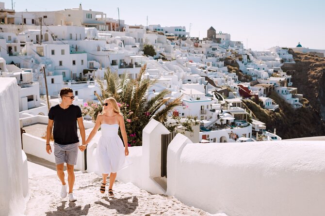 Santorini Private Photo Shoot - Tour - The Role of Thanos Rivios as the Photographer