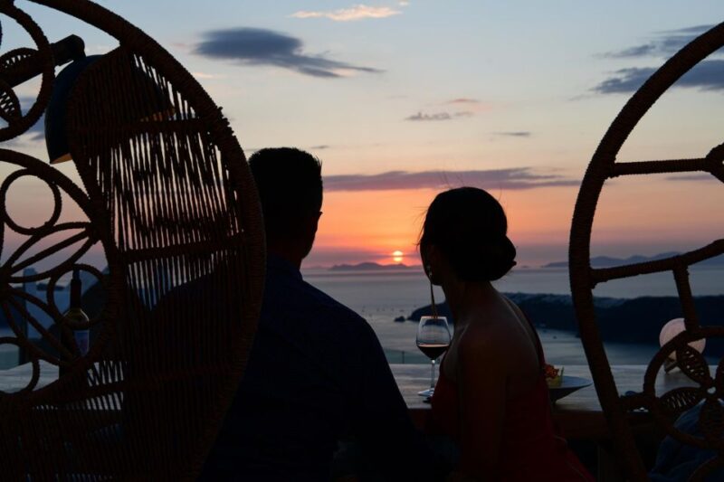 Santorini: Private Romantic Sunset Dinner with Caldera View - Discover the Intimate Sunset Dining Experience in Santorini