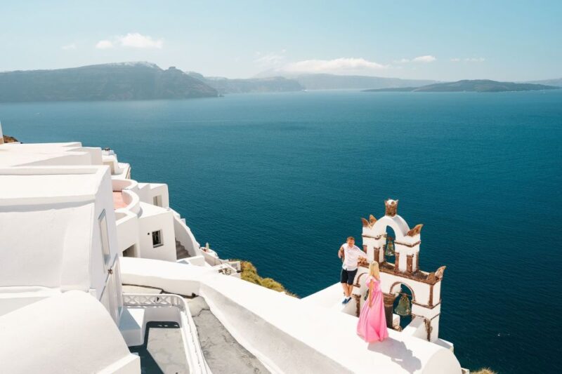 Santorini: Private Shore Excursion to Oia & Black Beach - Ease and Comfort: Transportation and Logistics