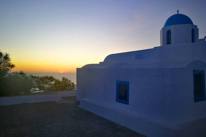 Santorini Private Sunrise Tour - Comfort and Convenience with Private Transfers and Wi-Fi