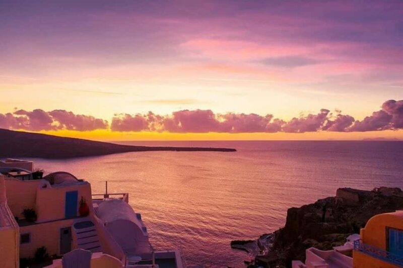 Santorini: Private Sunset Tour to Oia & Ammoudi Bay - Limitations and Considerations