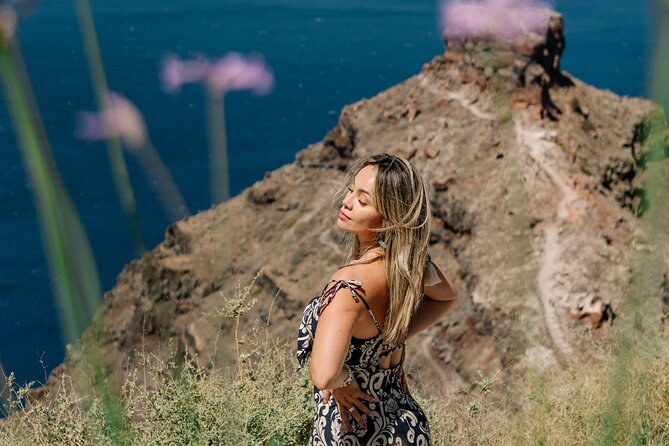 Santorini Private Tour and Professional Photoshoot - Exploring Pyrgos Village and Its Venetian Castle