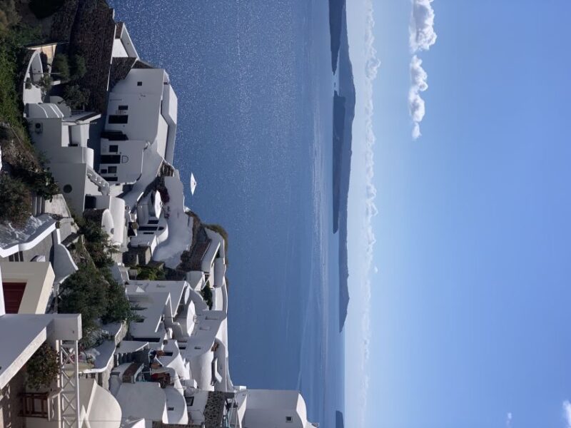 Santorini: Private Tour of the Famous Blue Domes and Caldera - Tour Guide Expertise and Personalization