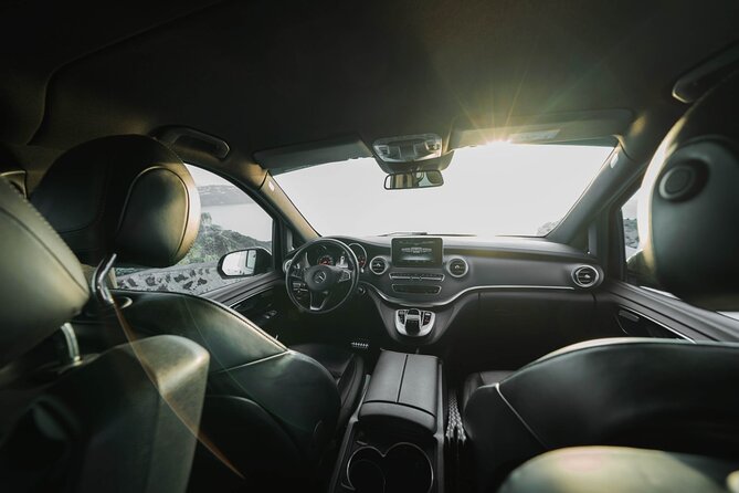 Santorini Private Transfer From and To Port - The Experience of a Private, Chauffeur-Driven Transfer in Santorini