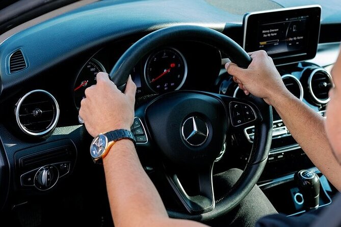 Santorini Private Transfer From or To the Ferry Port - Comfort and Convenience with Santorini Private Transfer from the Ferry Port