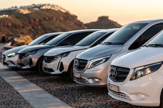 Santorini: Private Transfers To / From The Port Athinios - Seamless Transport Between Santorini Port and Hotels for Just $29.08