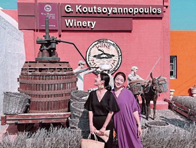 Santorini: Pyrgos, Winery & Oia - Explore Santorini’s Top Spots: Pyrgos, Winery & Oia in Four Hours