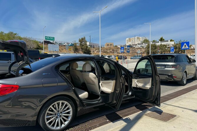 Santorini Shore Excursion in Style- by the Katsipis Family - Transport and Comfort Features of the Tour