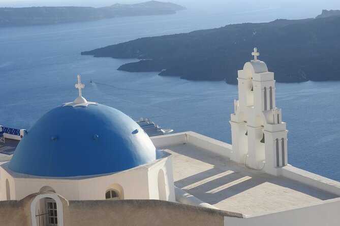 Santorini Sightseeing Half-Day Tour in a Small-Group - The Transportation and Group Size Advantage