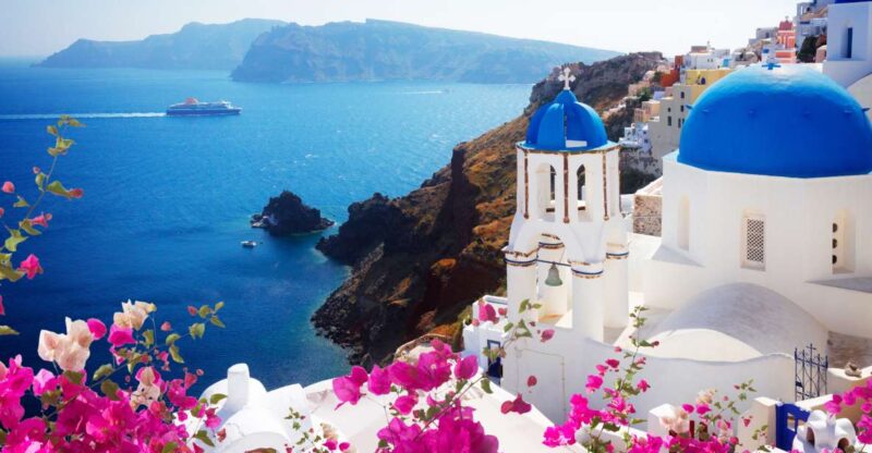 Santorini: Small-Group Shore Tour for Cruise Ships - Highlights of Oia Village and Market Strolls