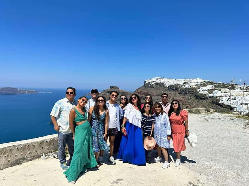 Santorini: Small Group Sightseeing Tour with a Local Guide - The Expertise and Style of the Guides