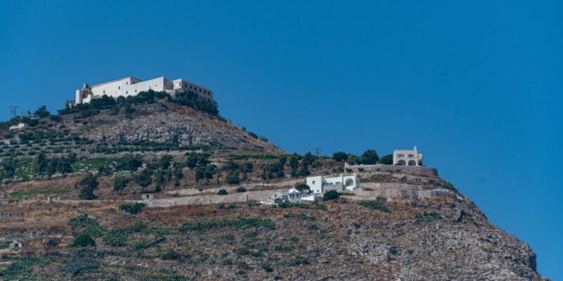 Santorini: Sunset Guided Tour with Hotel Pickup - Sunset Viewing: A Special Moment by the Aegean