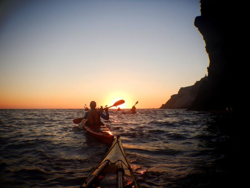Santorini: Sunset Sea Kayak with Light Dinner - What Sets This Tour Apart from Others in Santorini