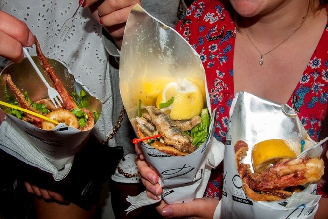 Santorini Sunset Walking Tour inc. tastings and 5 drinks - Guides: Knowledge, Personalities, and Local Insights