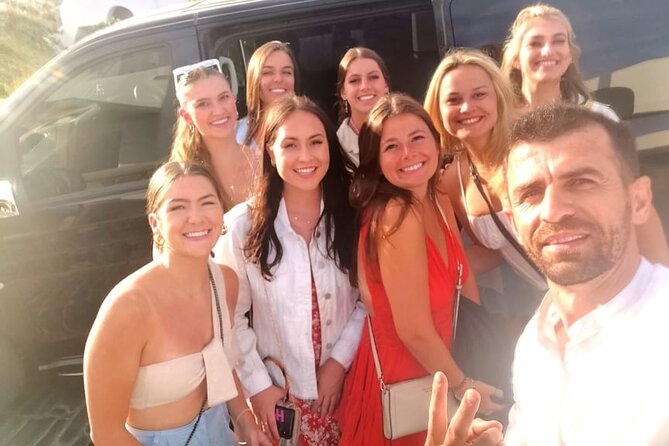 Santorini Taxi Service - Booking in Advance and Flexibility