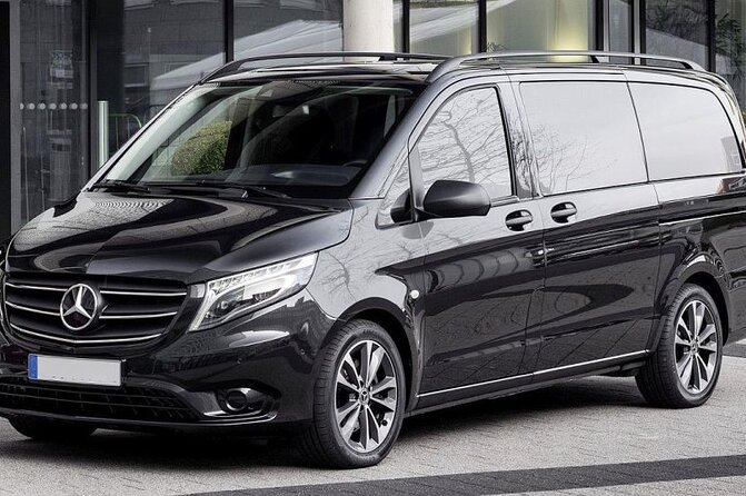 Santorini Taxi / Transfer Service From or To Airport - The Drop-Off Experience and Local Tips