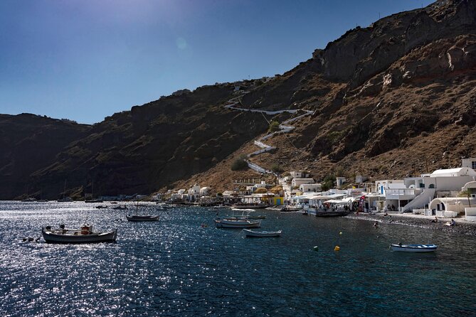 Santorini Tour of Caldera with Glass bottom Boat - Viewing the Steep Caldera Reefs from Above Water