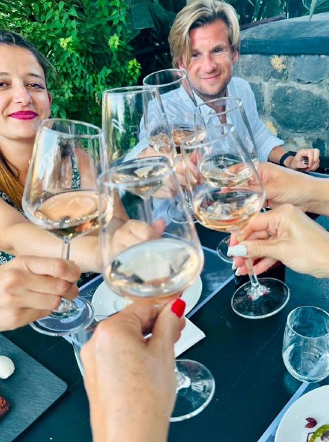 Santorini: Tour of Wineries with Wine Tasting & Food - Comfortable Transportation and Small Group Atmosphere