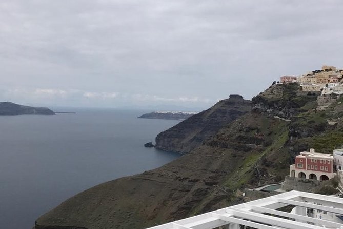Santorini: Walking Tour of Fira - Key Points