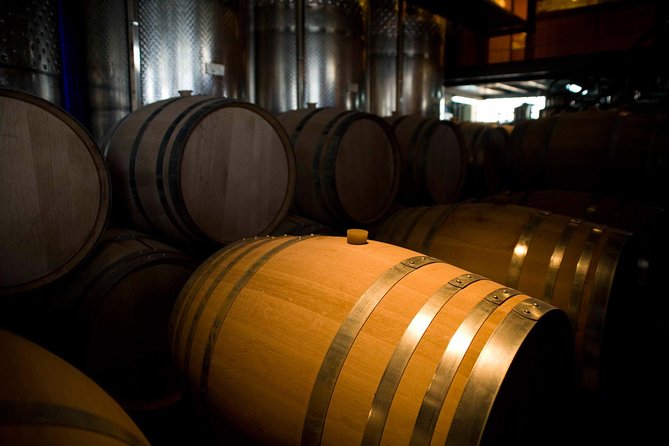 Santorini Wine Tour: Taste 12 best wines & 3 beers with pairings - Meeting Points and Pacing