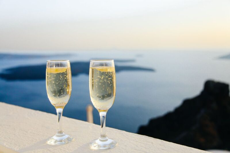 Santorini: Wine Tour with Sunset in Oia - Exploring the Santorini Wine Museum in Mesa Gonia
