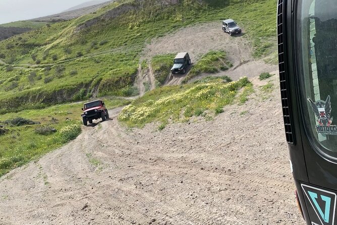 Santorini Wrangler Jeep Afternoon Convoy Tour - Guides and Their Personalities