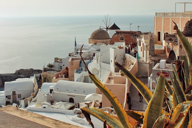 Santorini's Story. Insta and TikTok Experience. Private tour - A Personalized 6-Hour Journey Through Santorini’s Instagram Hotspots and Hidden Corners